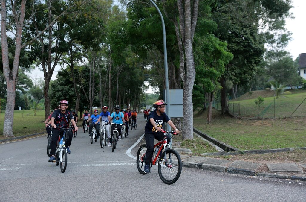 Datuk Naib Canselor Join Fun _ Ride Jabatan Harta Bina 16012020