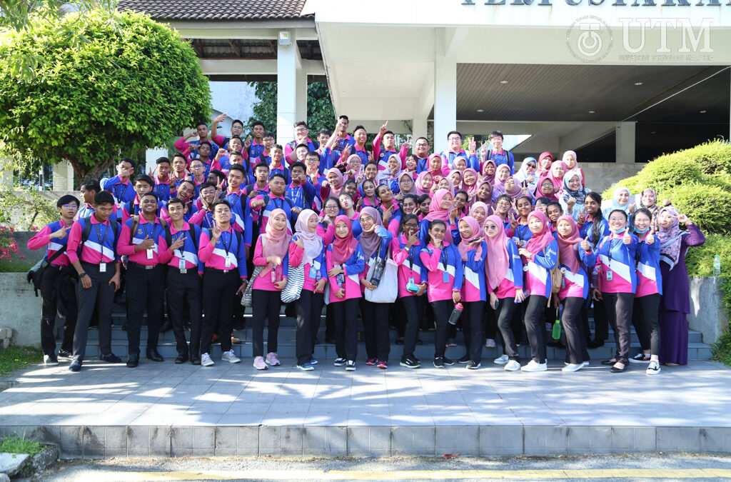 Lawatan Dari SMK Tunku Abdul Rahman Putra Pada 5 Februari 2020