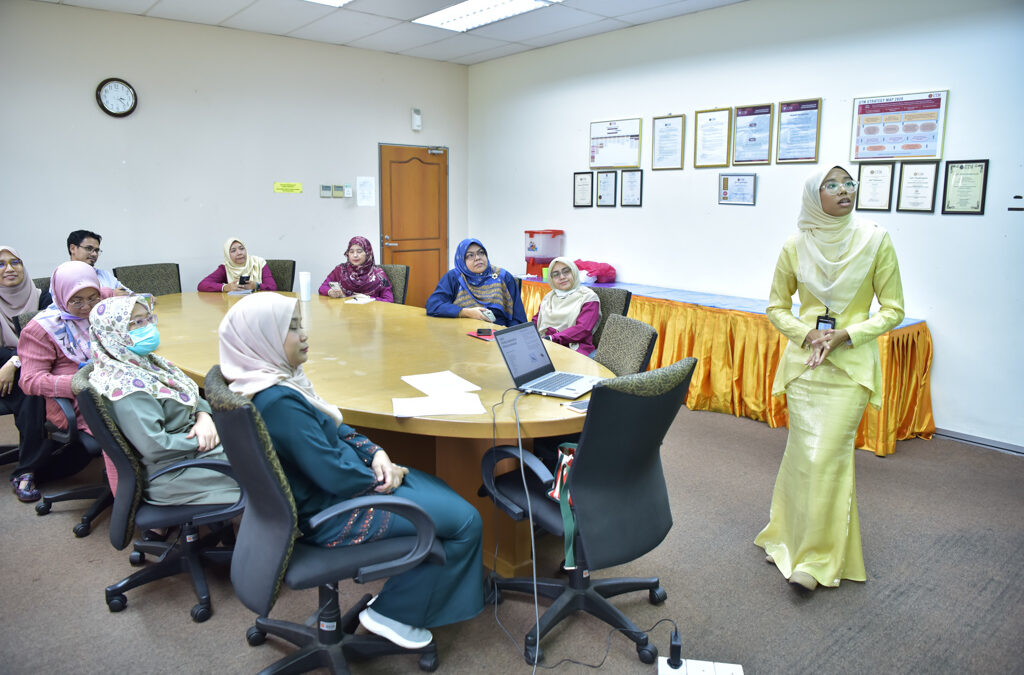 Pembentangan Akhir Pelajar Latihan Industri Dan Majlis Penghargaan Terima Kasih Pada 23 September 2022