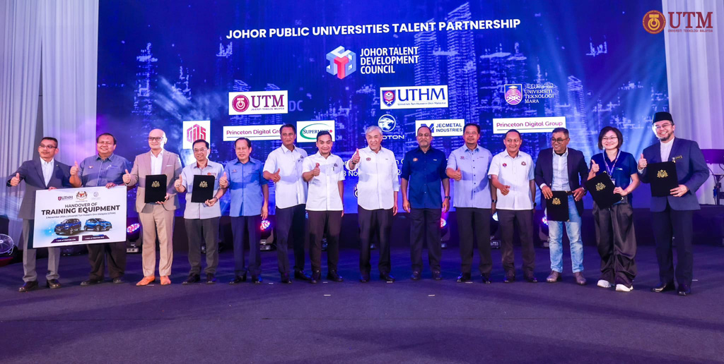 elancaran Majlis Pembangunan Bakat Johor (JTDC) bertempat di Pusat Konvensyen Antarabangsa Persada Johor, Johor Bahru